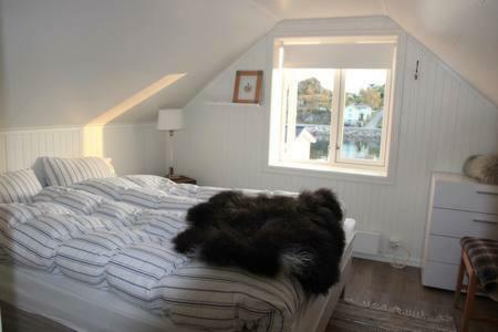 Koselig Hus Naert Havet I Lofoten, カベルヴォーグ エクステリア 写真